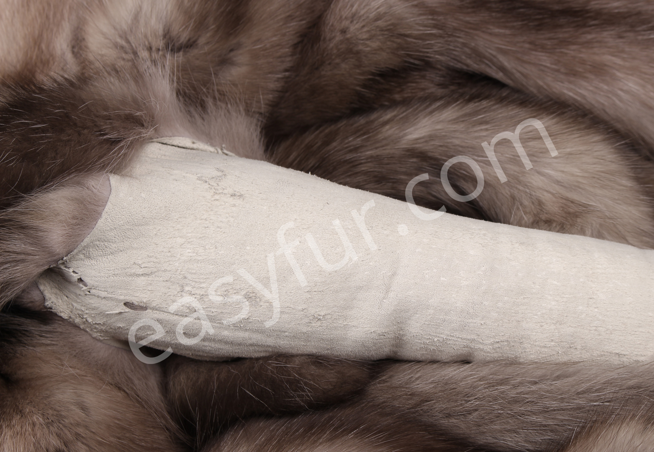 05-5489-Russian-Sable-Pelts-Tortora-easyfur