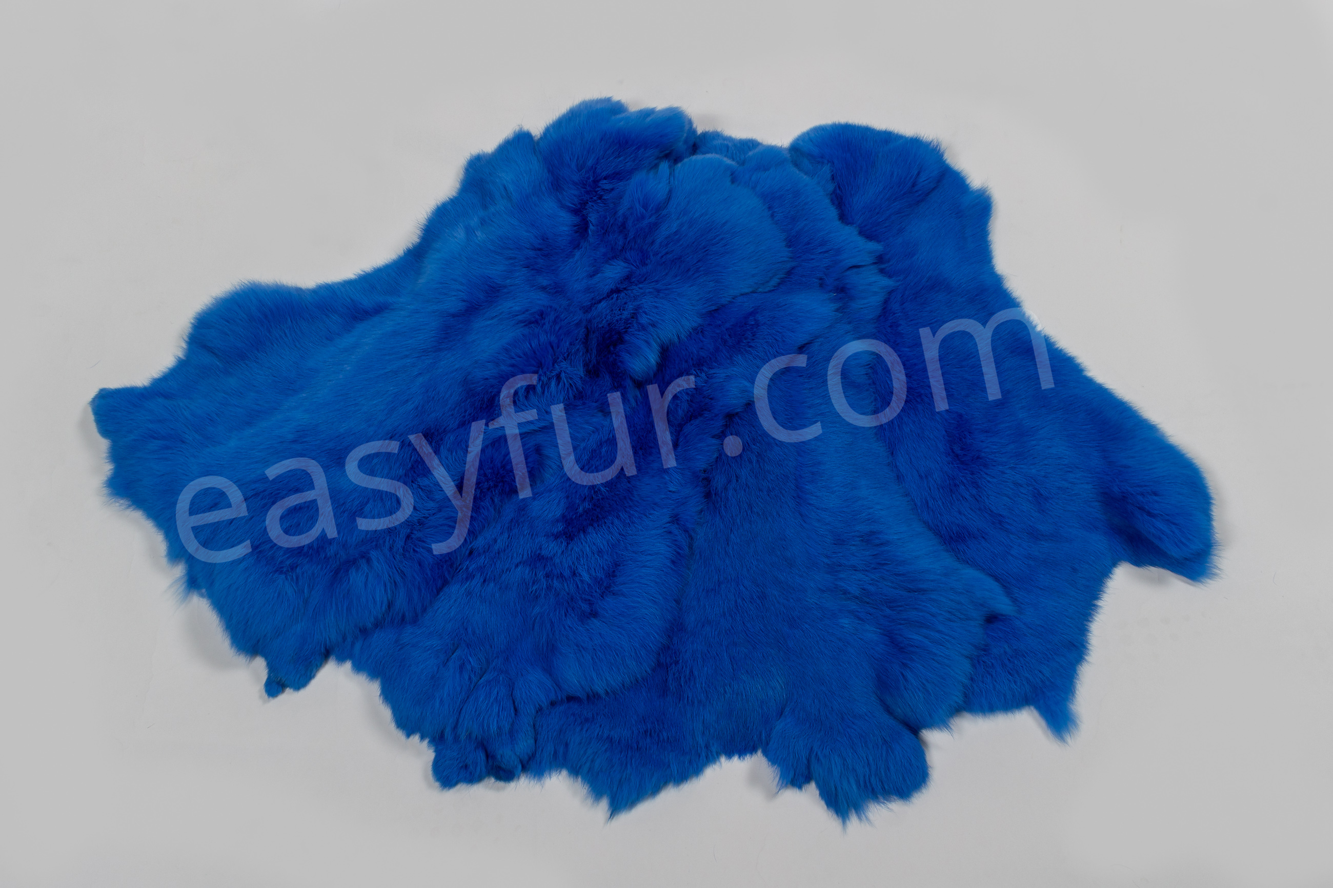3-5266-Rabbit-Fur-Skins-Blue-Kaninchen-Felle-Royal-Blau