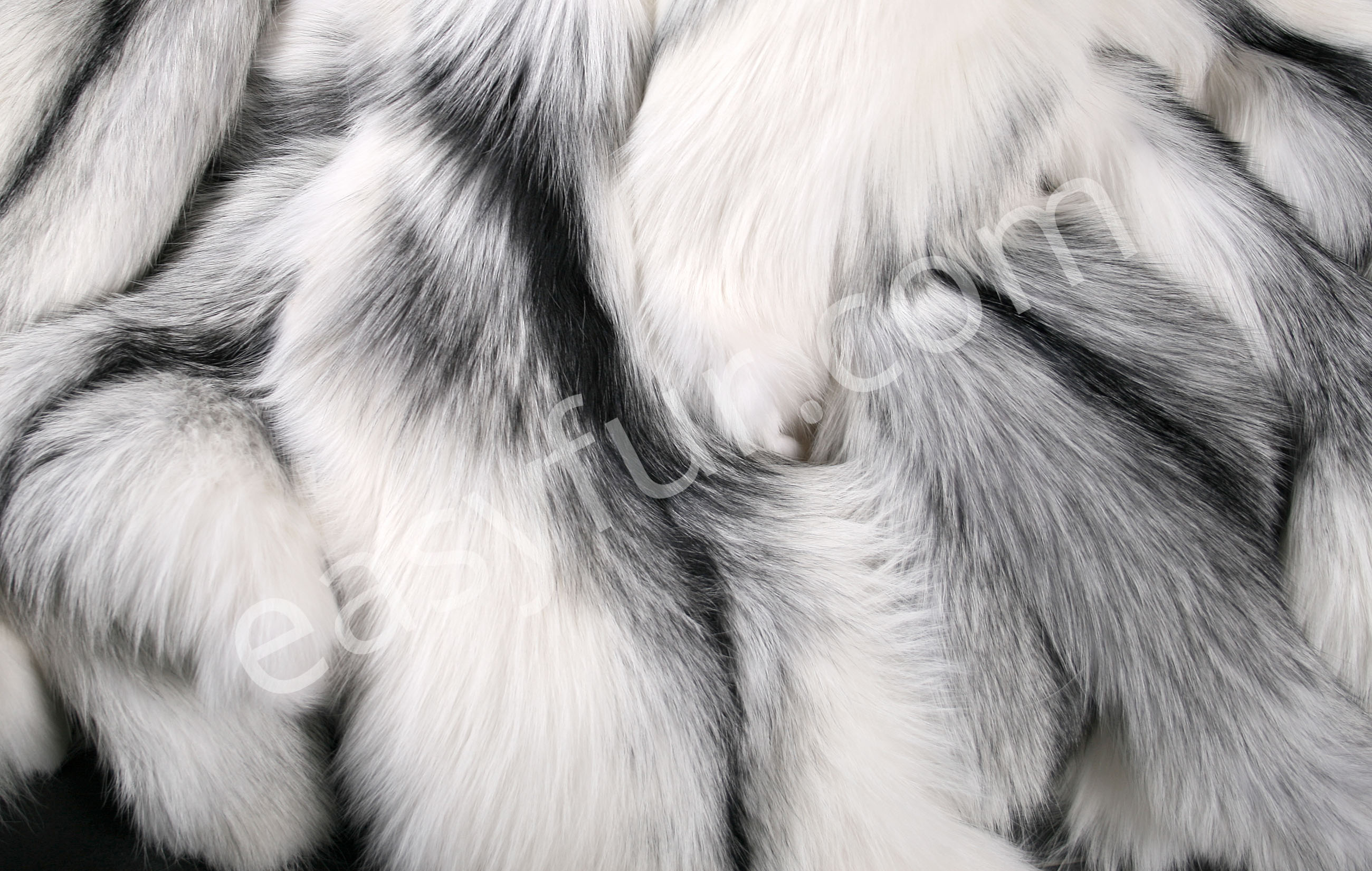 arctic-marble-fox-fur-skins-6