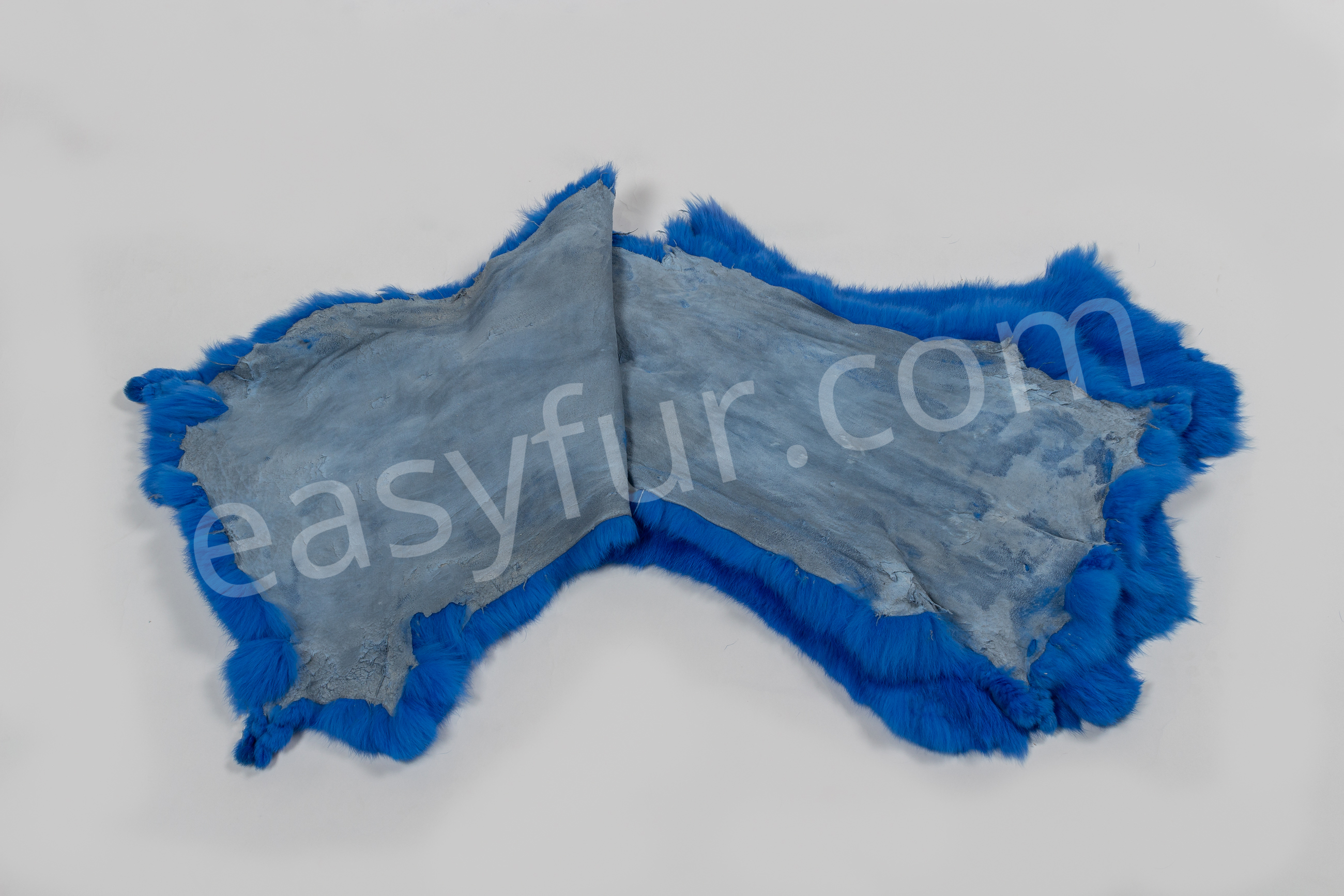 5-5266-Rabbit-Fur-Skins-Blue-Kaninchen-Felle-Royal-Blau