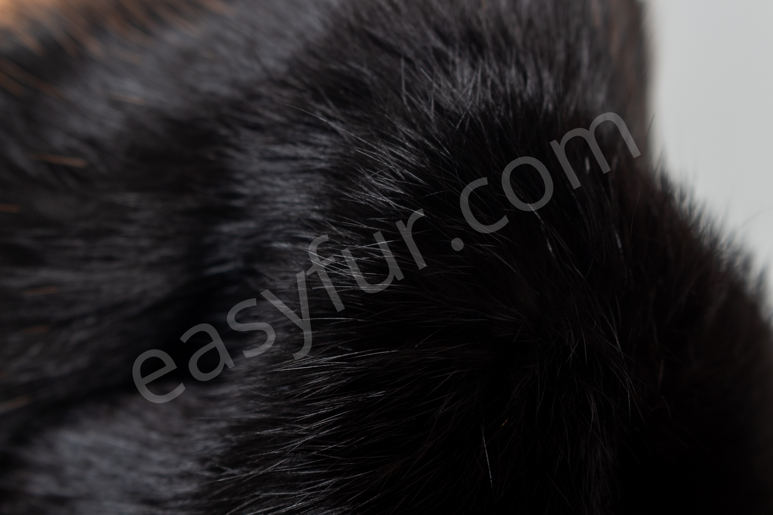 7-6053-Tan-Rabbit-Skins-Easyfur-Kaninchen-Felle-Schwarz-Loh