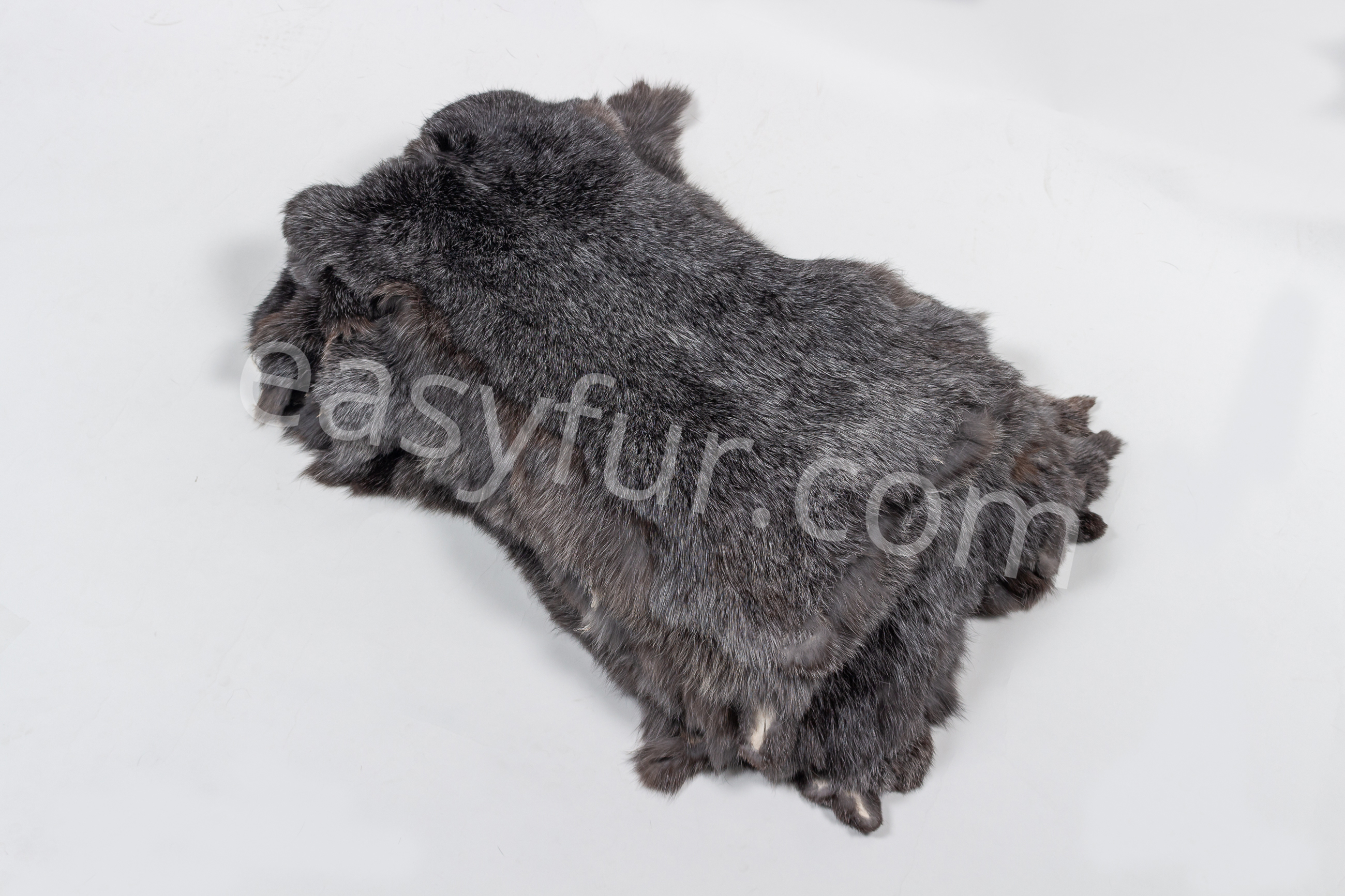 1-2945-Kaninchen-Felle-grau-weissen-Spitzen-Rabbit-Skins-gray-Easyfur