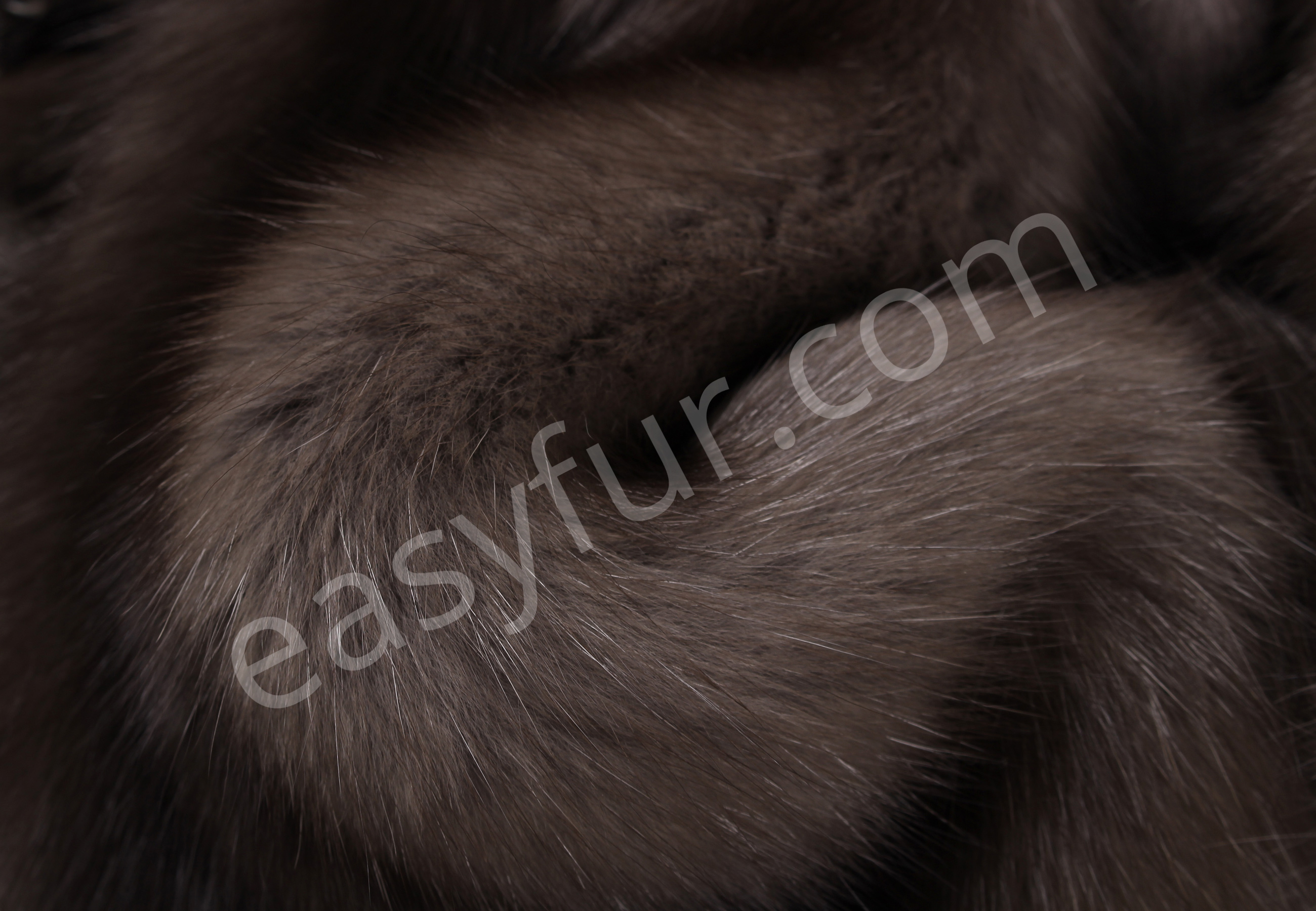 03-5495-Russian-Sable-Skins-Titanio-easyfur